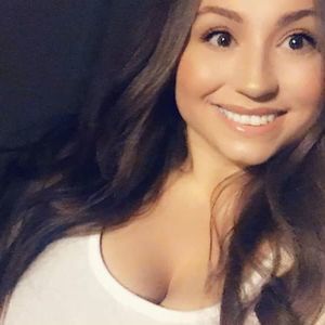 Meet your Posher, Debrah